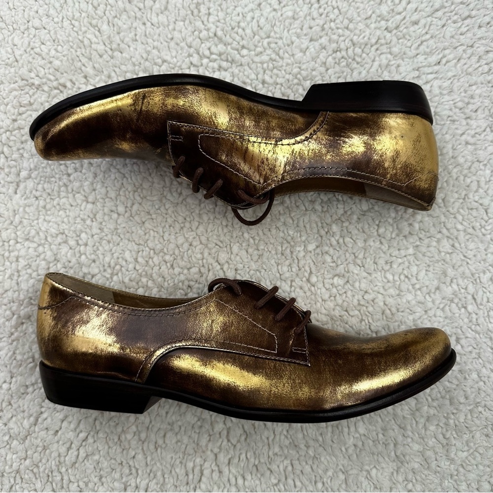 Pour La Victoire Gold Metallic Leather Lace-Up Flats - Picture 2 of 11